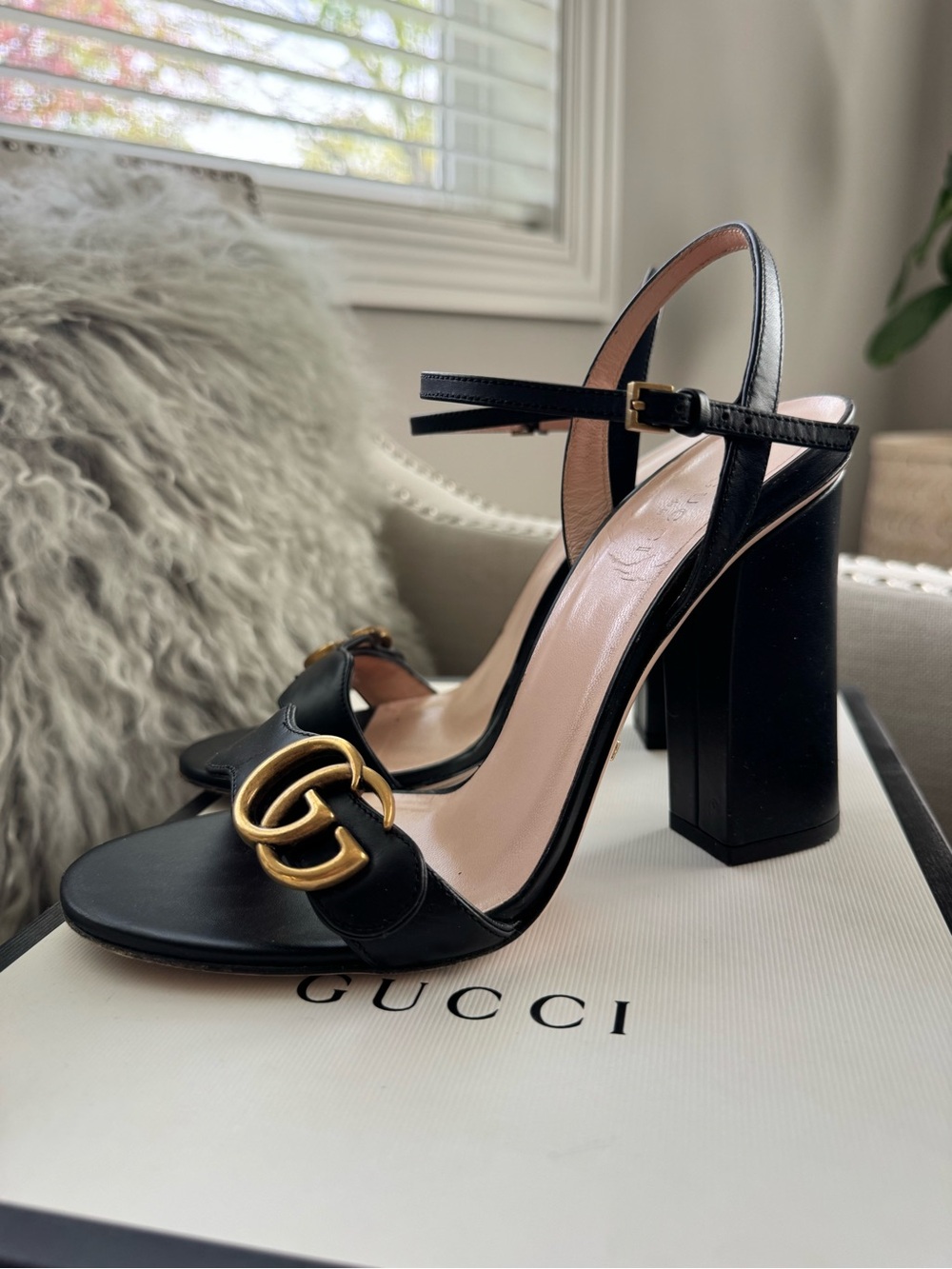 Gucci Marmont Black Leather Block Heel Sandals with Gold GG 38 - Picture 6 of 8